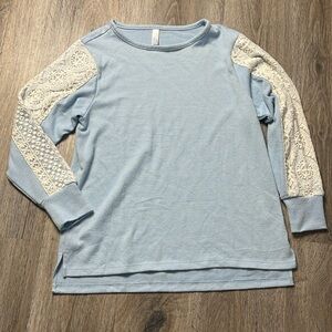 Flora Nikrooz Lace Lounge/PJ Top Size Small